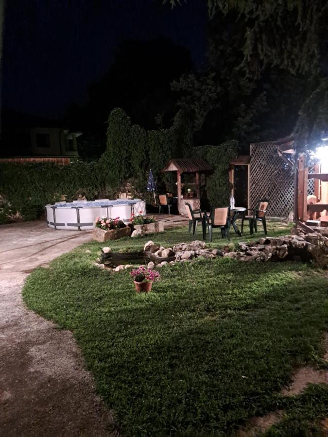 Къща За Гости -Хт Svilengrad Exterior foto